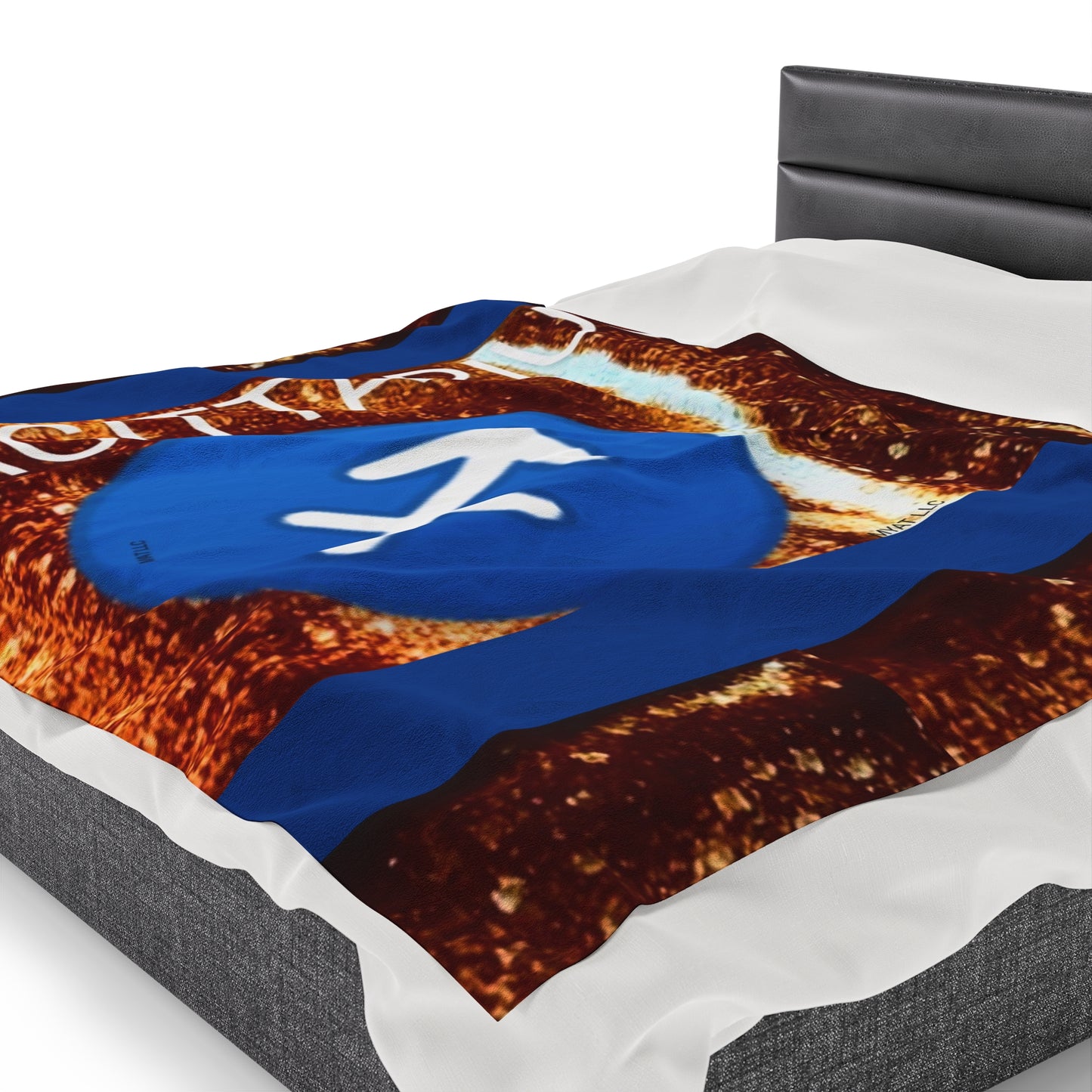 SAGI Velveteen Plush Blanket