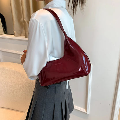 Designer Retro Wine Red Shoulder Bags for Women's Patent Leather Fashion Crescent Bag 2024 New French Small Handbag Ladies Totes