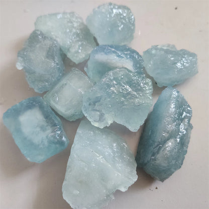 Natural Decor Aquamarine Quartz Beryl Gemstone Crystal Stone Mineral Specimen Hand-carved Materials for Jewellery Making