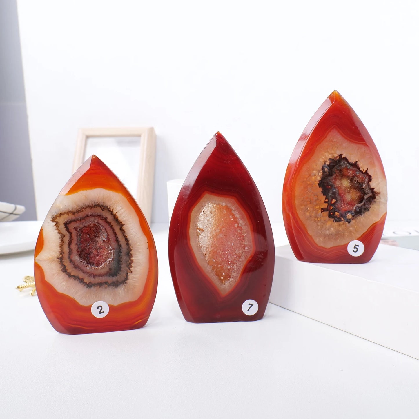 1pc Natural Stone Sculpture Red Agate Flame Shape Crafts Carnelian Crystal Carving Energy Gem Home Ornament